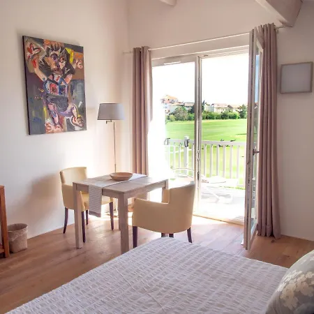 La Maison De La Cote Et Apartment *
