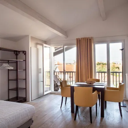 La Maison De La Cote Et Apartment *