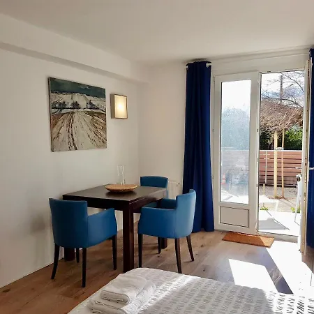 La Maison De La Cote Et Apartment